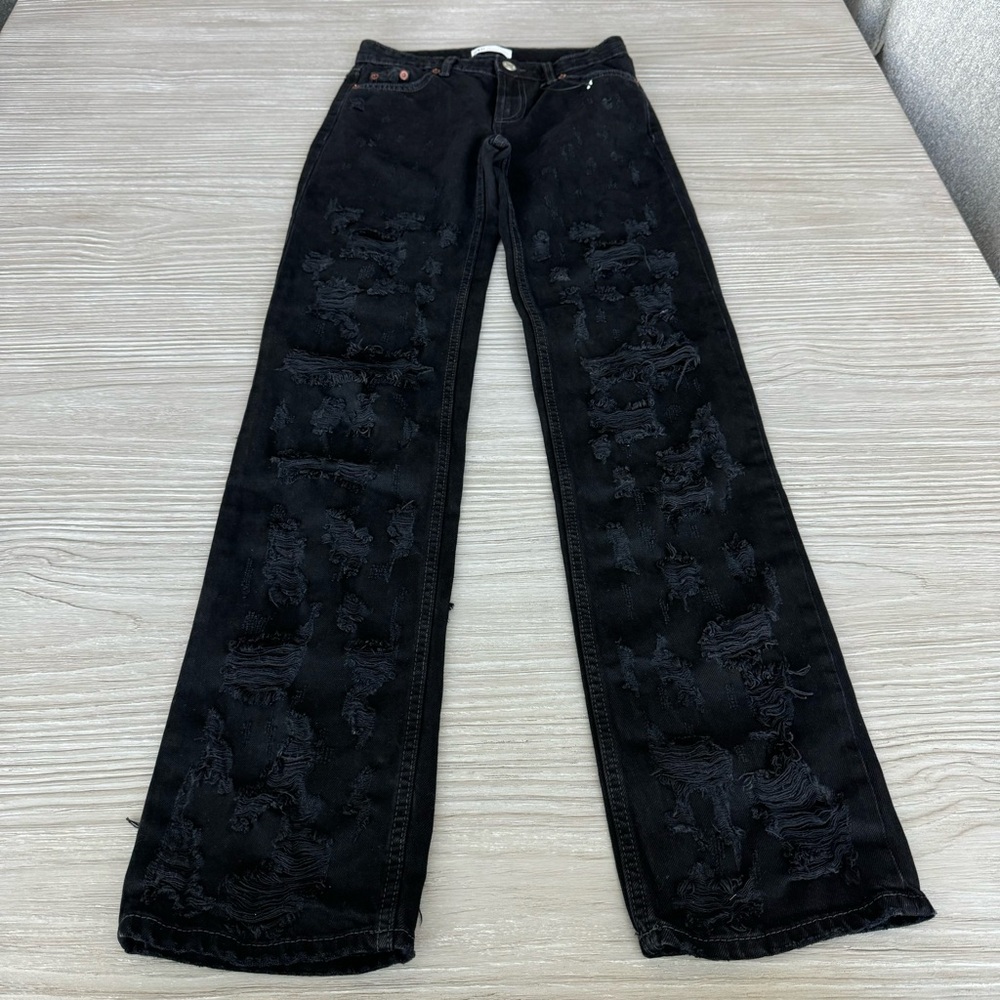 Zara NWOT Women’s Heavily Distressed Black Jeans Size 0